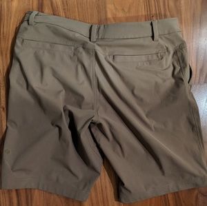 Lululemon Commission shorts 11 inches inseam, 34 w